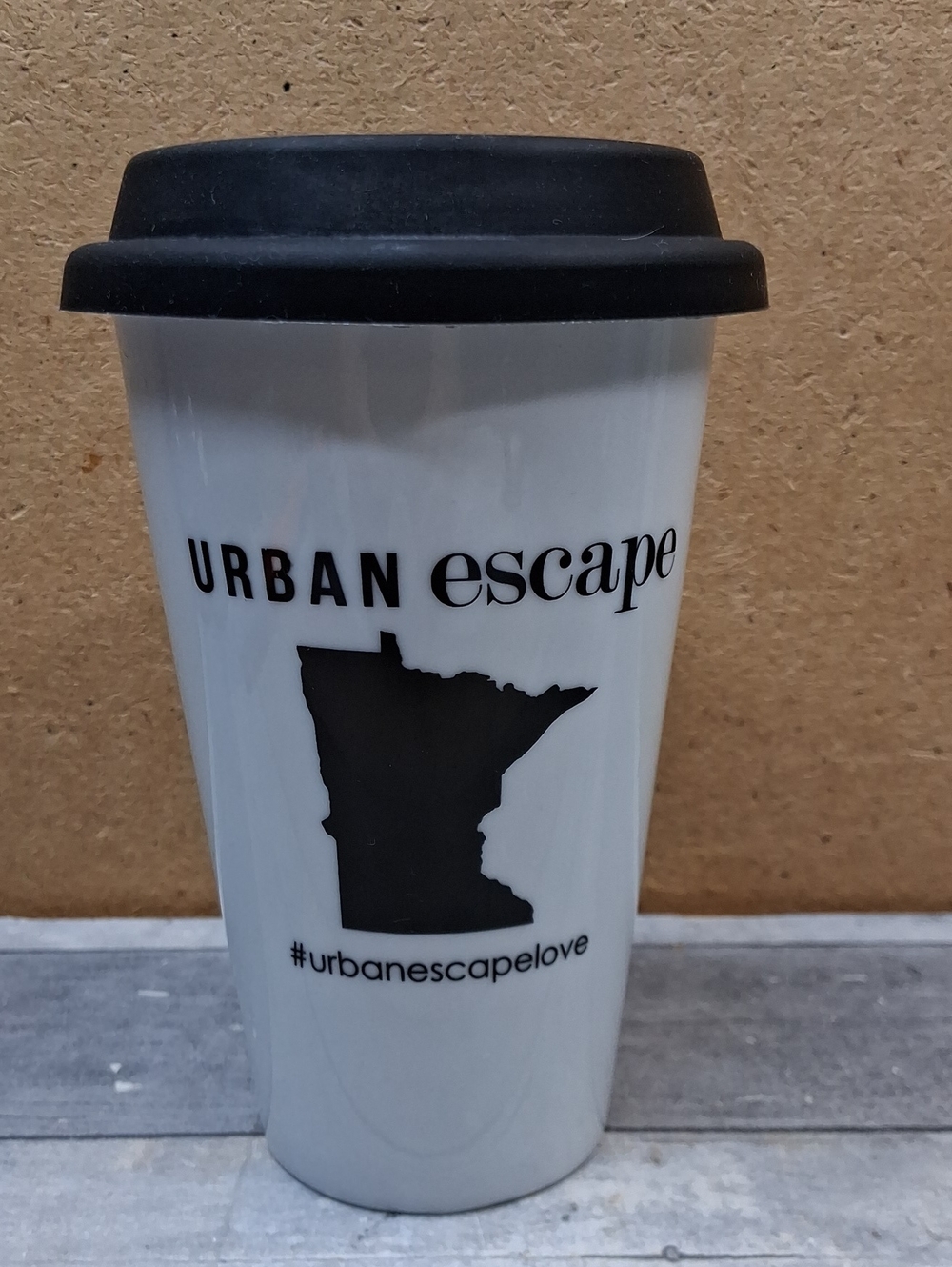 White & Black Travel Mug with Silicone Lid NWOT